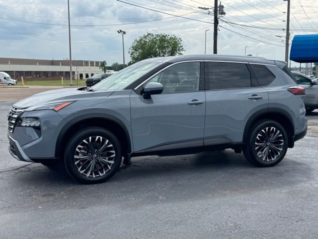 Used 2025 Nissan Rogue SL SUV