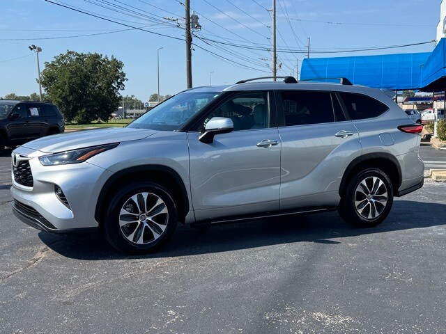 2023 Toyota Highlander Limited Platinum XLE XSE photo 3