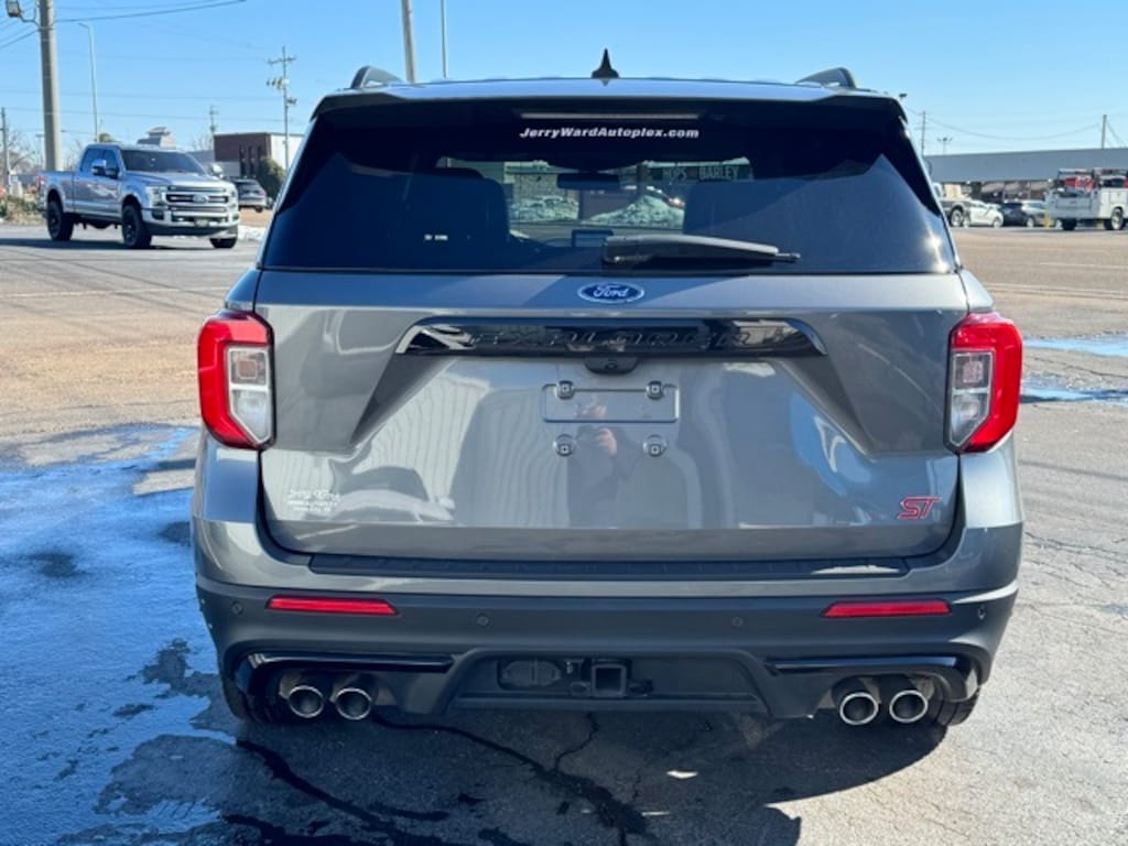 Used 2024 Ford Explorer ST SUV