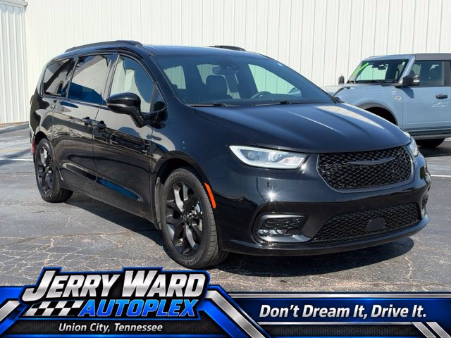  Chrysler Pacifica