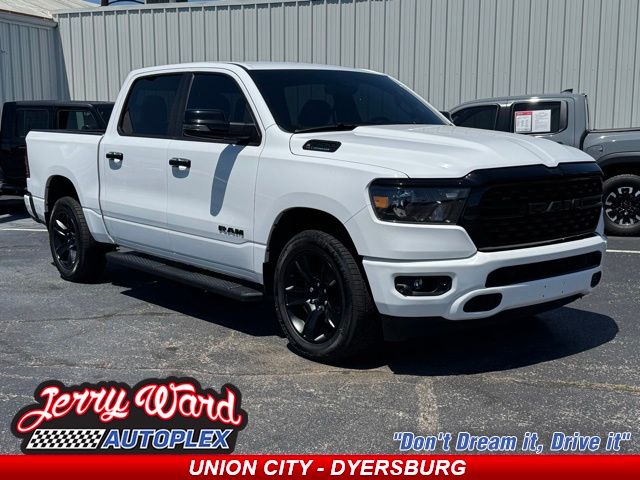 2023 RAM 1500 Big Horn/Lone Star 4x4 Crew Cab 5'7's photo