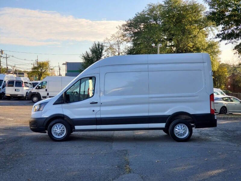 2022 Ford Transit photo 3