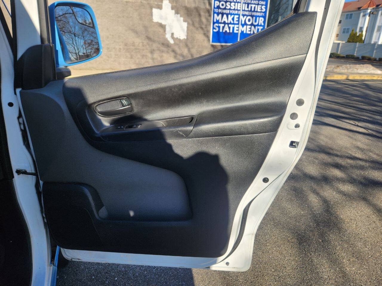 2021 Nissan NV200 SV - Photo 8