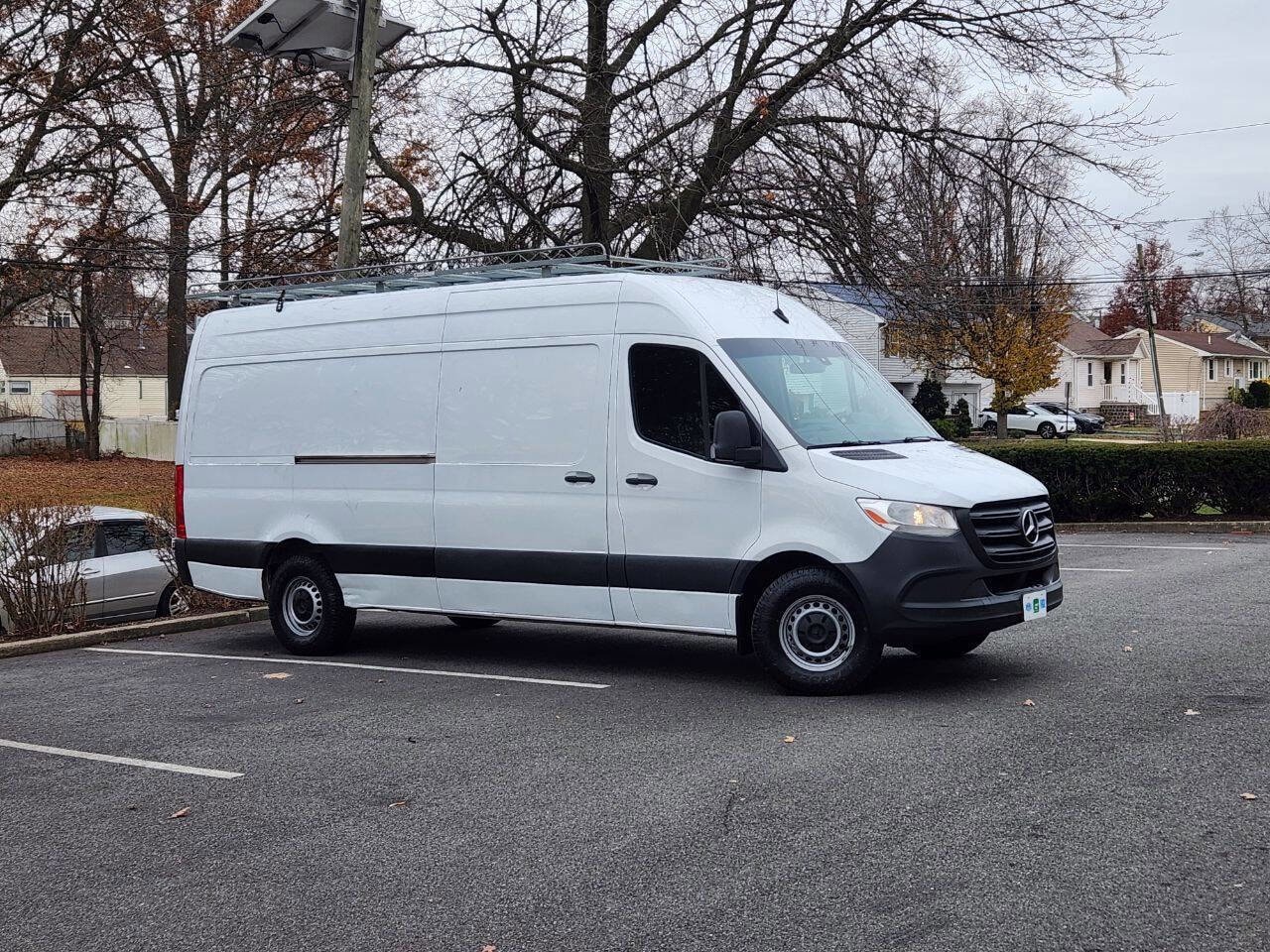 2021 Mercedes-Benz Sprinter Crew Van Base's photo