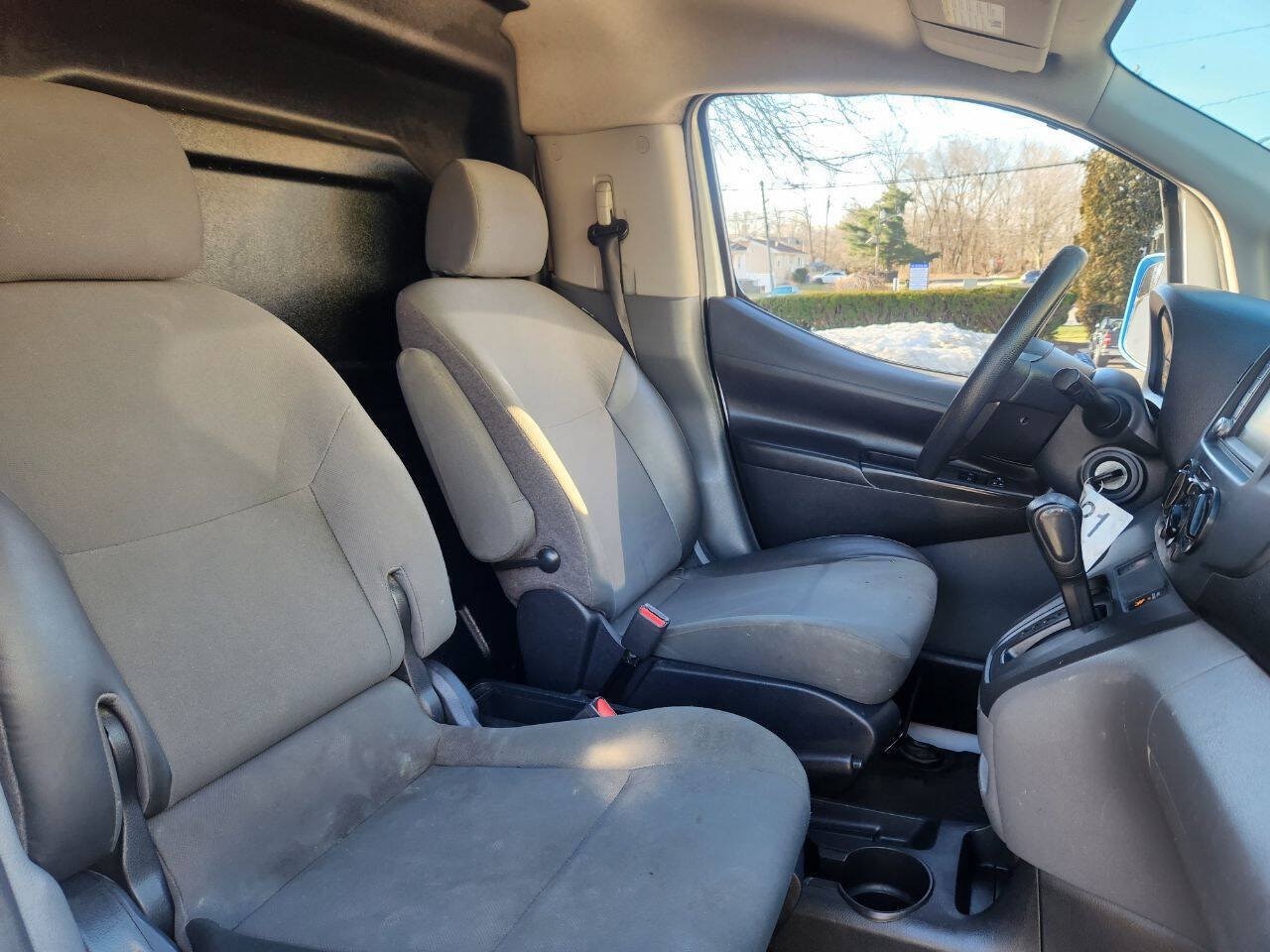 2021 Nissan NV200 SV - Photo 9