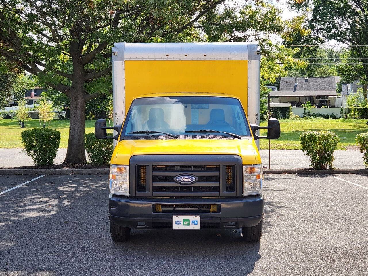 2019 Ford E-350 Base photo 2