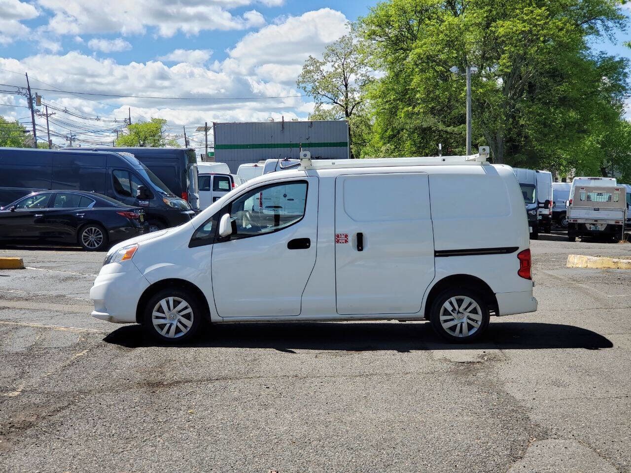 2021 Nissan NV200 SV photo 4