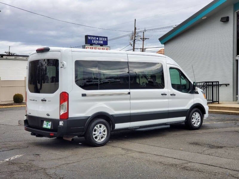 2023 Ford Transit Passenger Van XLT - Photo 6