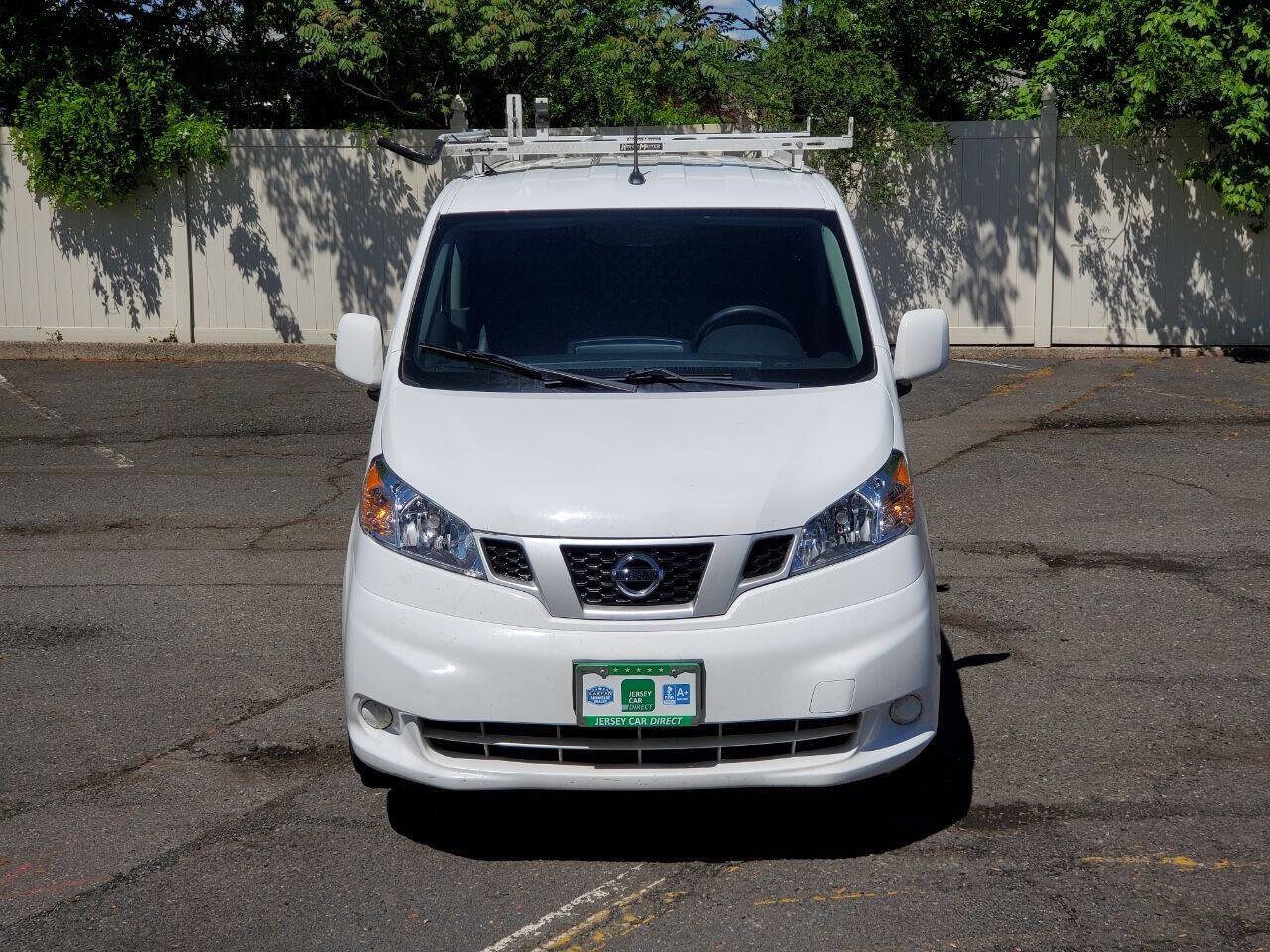 2021 Nissan NV200 SV photo 2