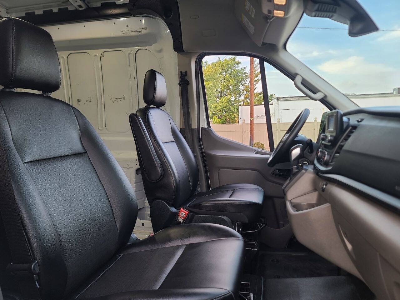 2024 Ford Transit Van Base - Photo 9