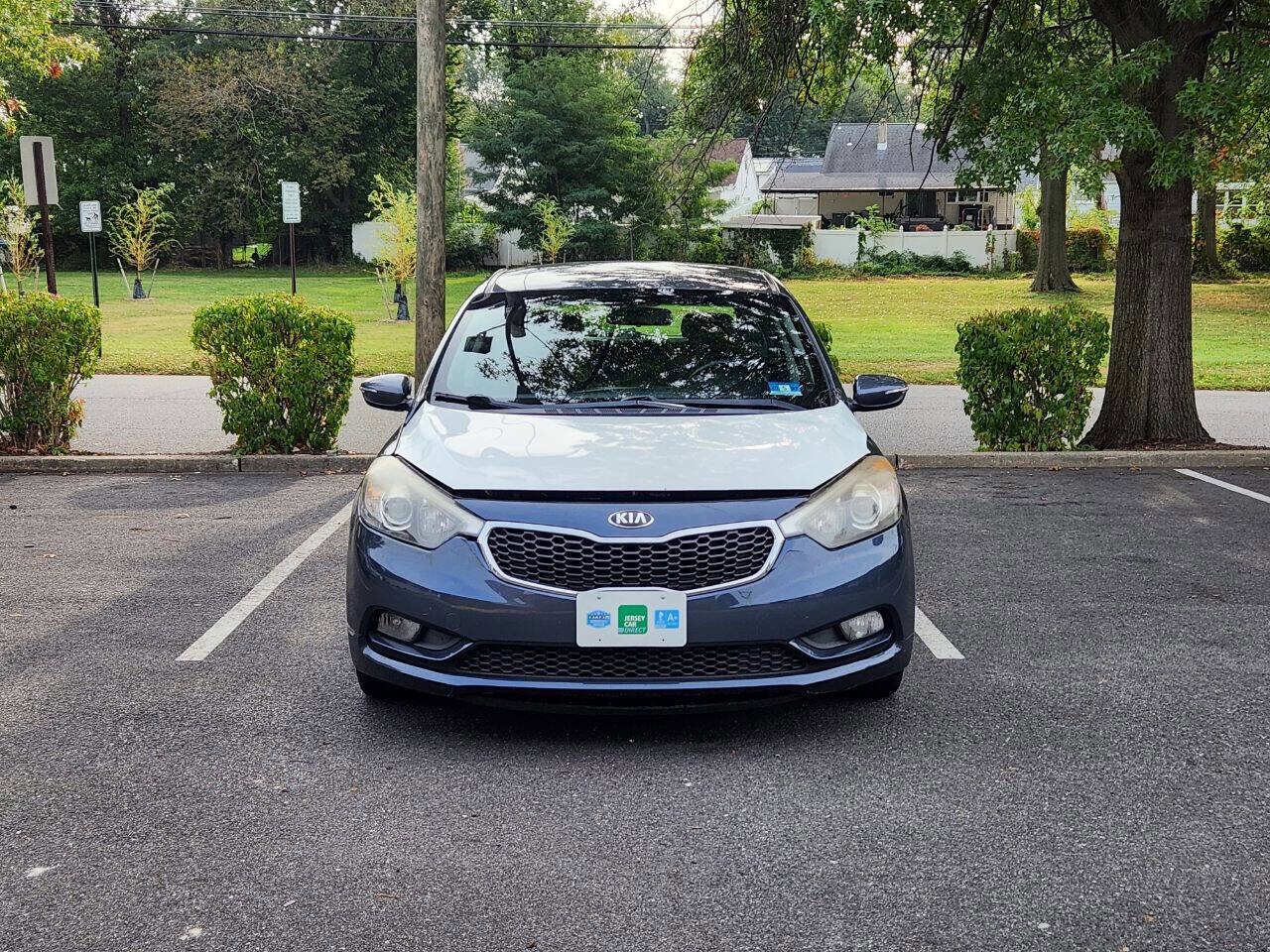 2016 Kia Forte LX photo 2