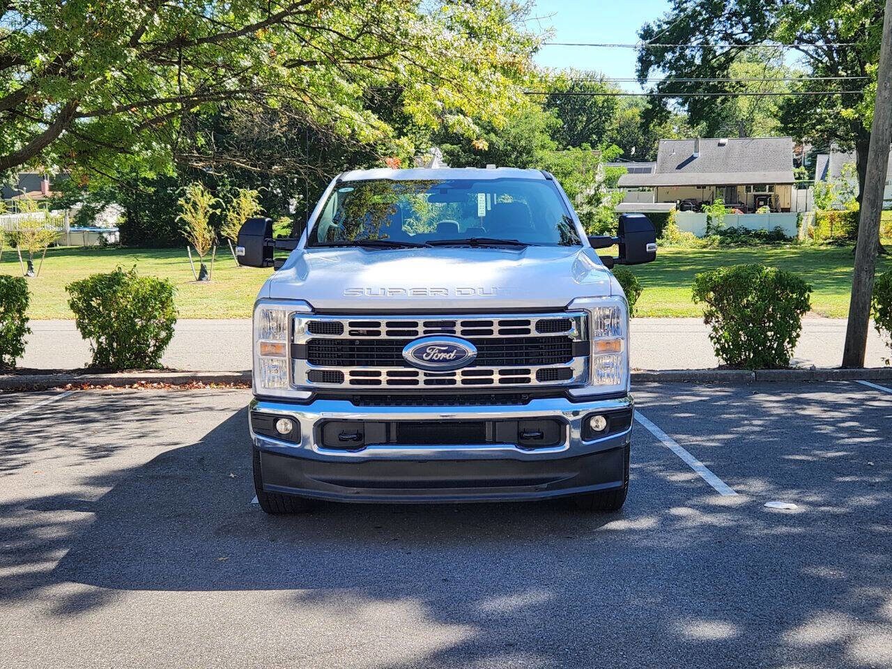 2024 Ford F-250 photo 2
