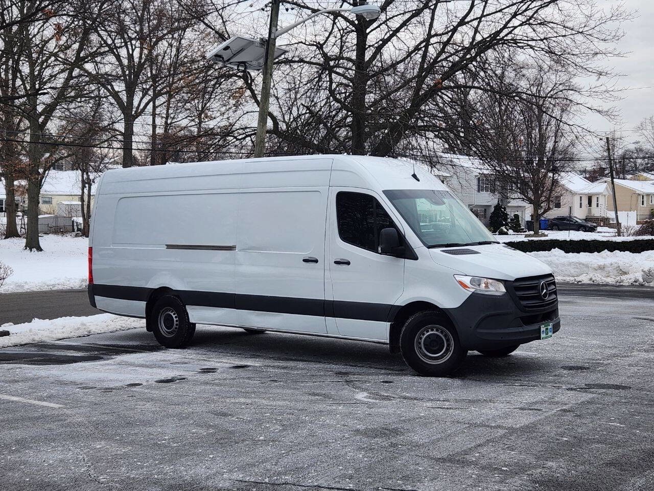 2024 Mercedes-Benz Sprinter Cargo Van Base's photo