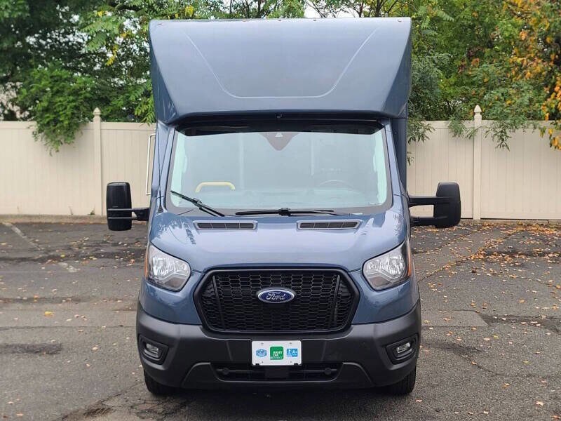 2021 Ford Transit photo 2