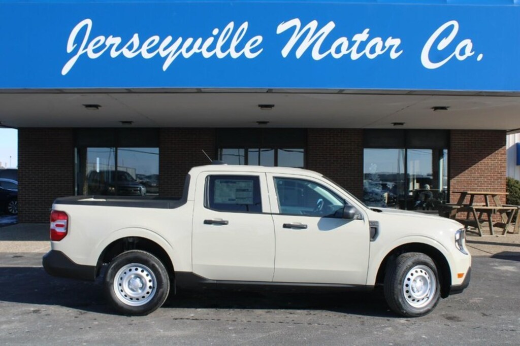 New 2025 Ford Maverick XL TRUCK