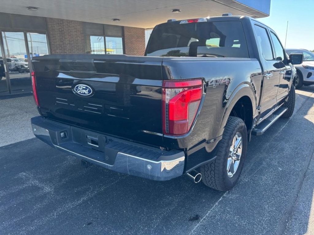 Used 2025 Ford F-150 XLT Crew Cab Truck