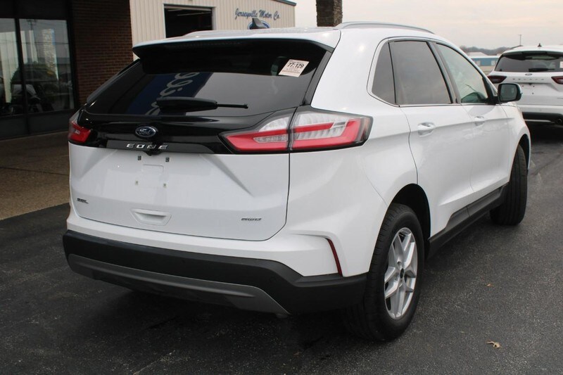 2024 Ford Edge SEL photo 3