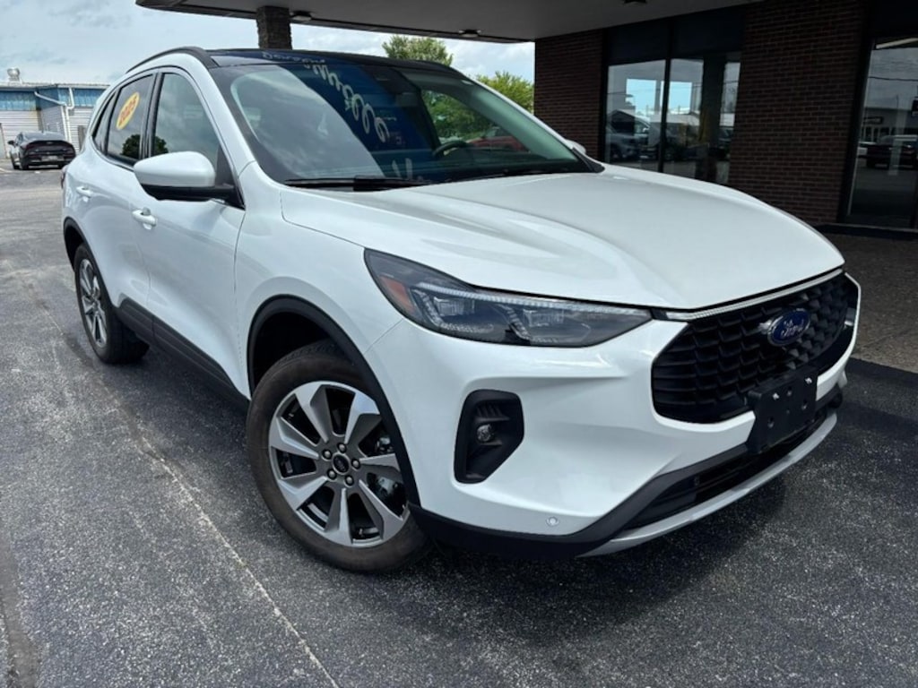 Used 2025 Ford Escape Platinum SUV