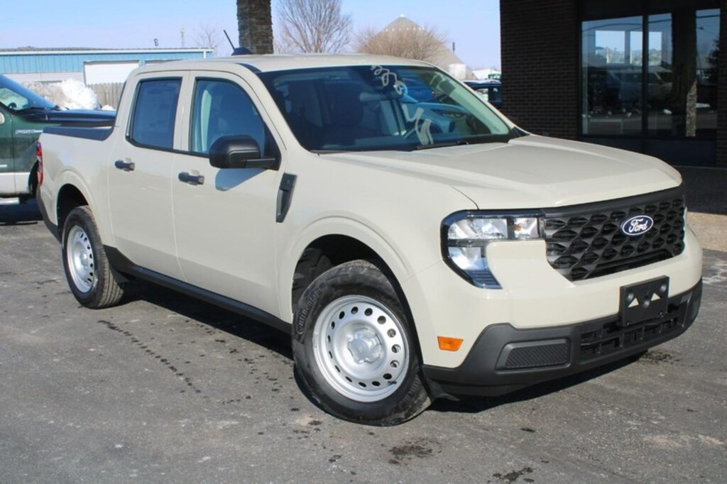 New 2025 Ford Maverick XL TRUCK