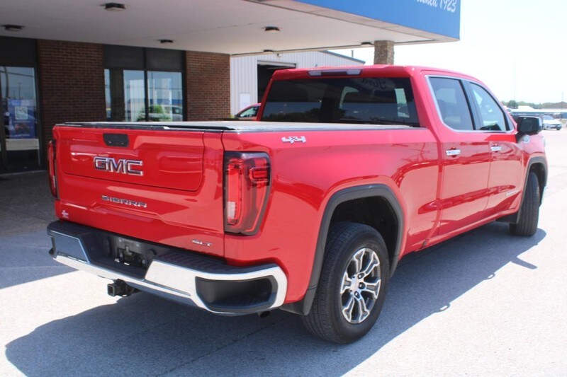 2019 Gmc Sierra 1500 SLT photo 3