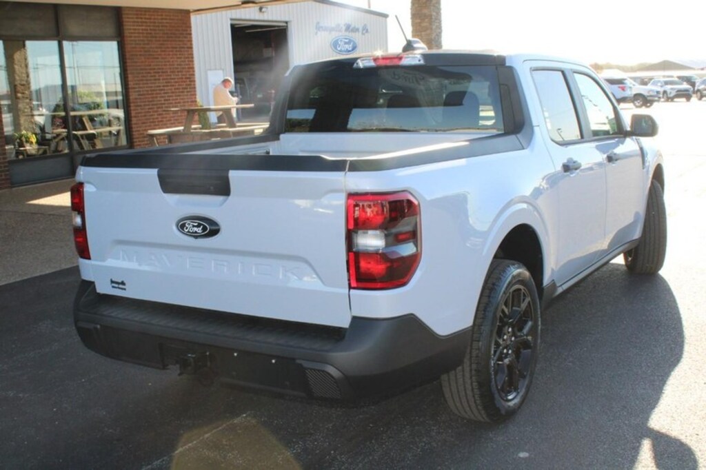 New 2025 Ford Maverick XLT TRUCK