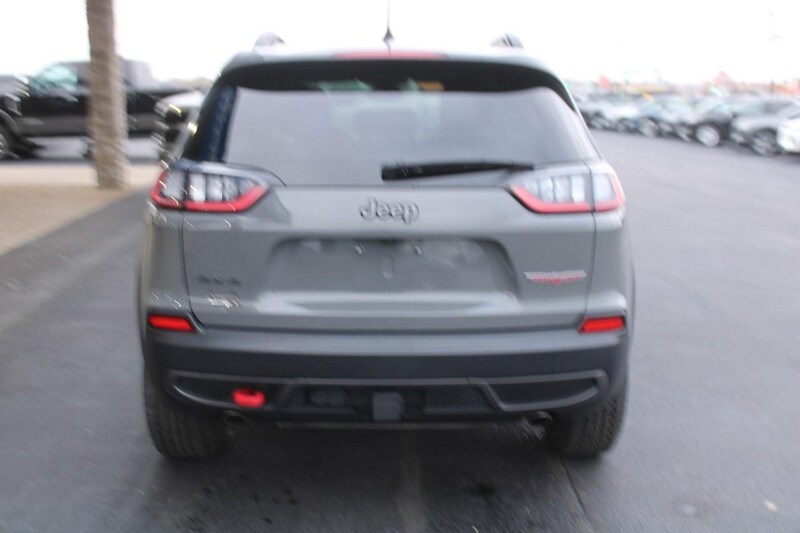 2022 Jeep Cherokee Trailhawk photo 4