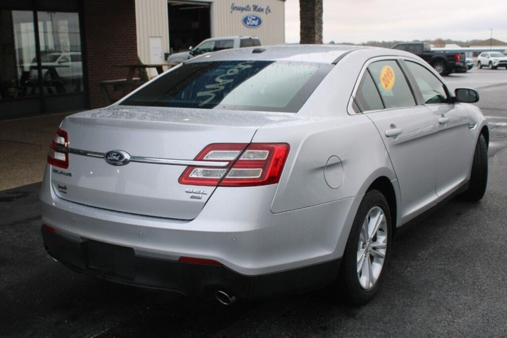 Used 2019 Ford Taurus SEL Sedan