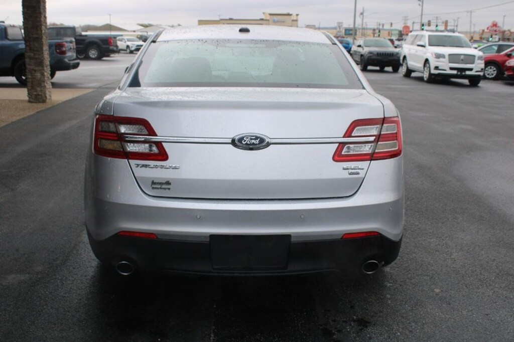 Used 2019 Ford Taurus SEL Sedan