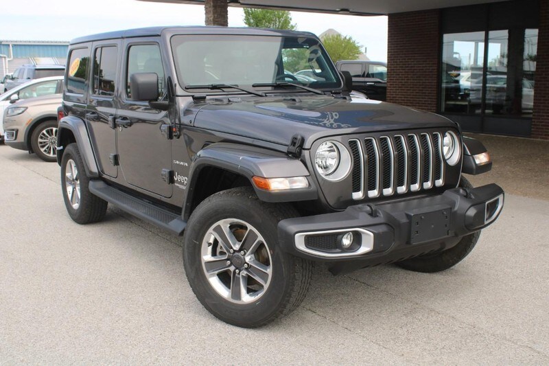 2022 Jeep Wrangler Unlimited Sahara photo 2