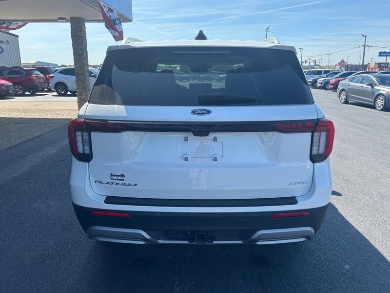 2025 Ford Explorer Platinum photo 4