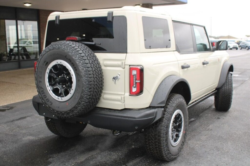 New 2025 Ford Bronco Badlands SUV