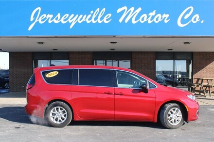 2024 Chrysler Pacifica Touring L Passenger Van