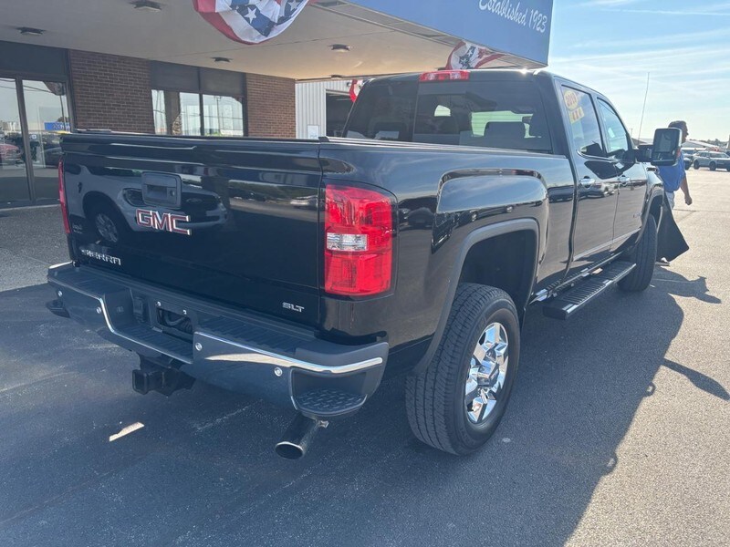 2019 Gmc Sierra HD SLT photo 3