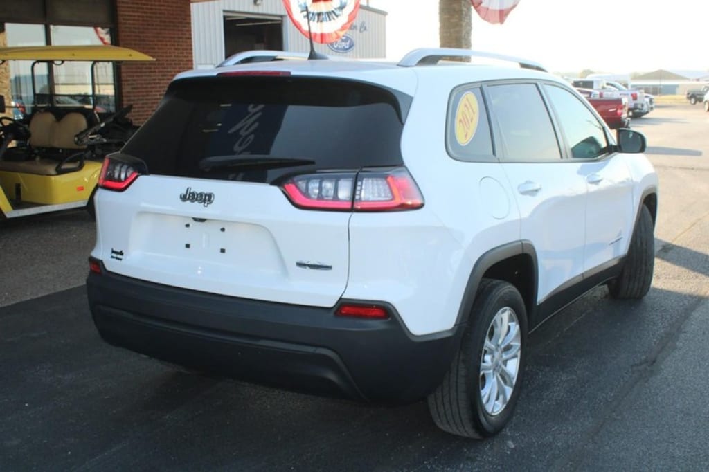Used 2021 Jeep Cherokee Latitude SUV