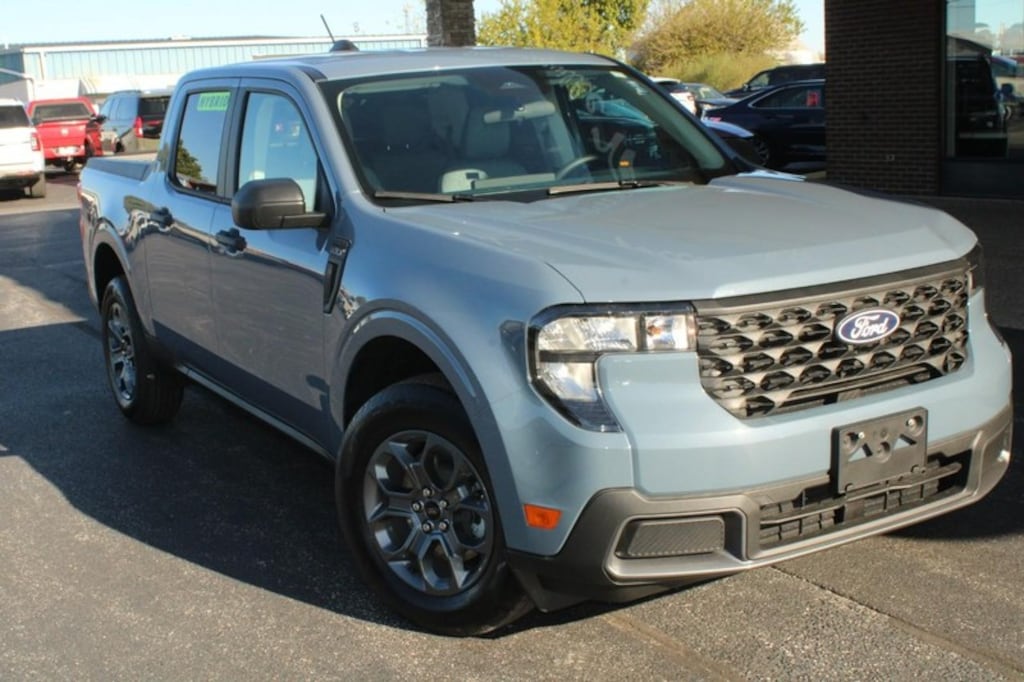 New 2025 Ford Maverick XLT TRUCK