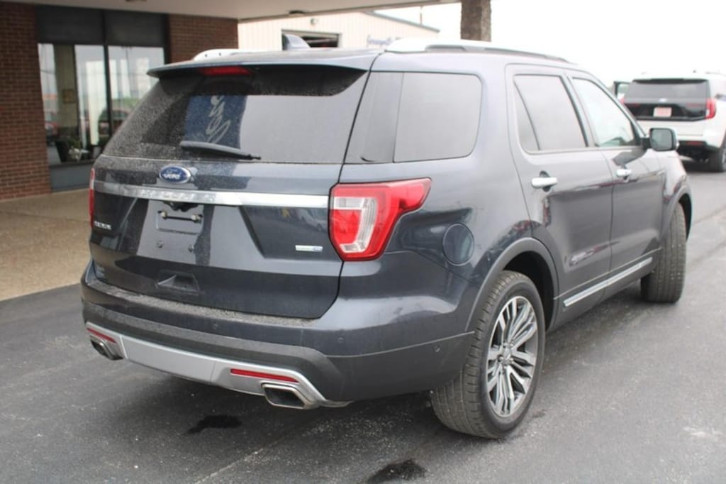 Used 2017 Ford Explorer Platinum SUV
