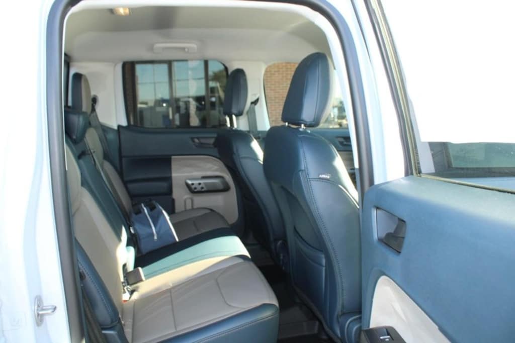 New 2025 Ford Maverick Lariat TRUCK