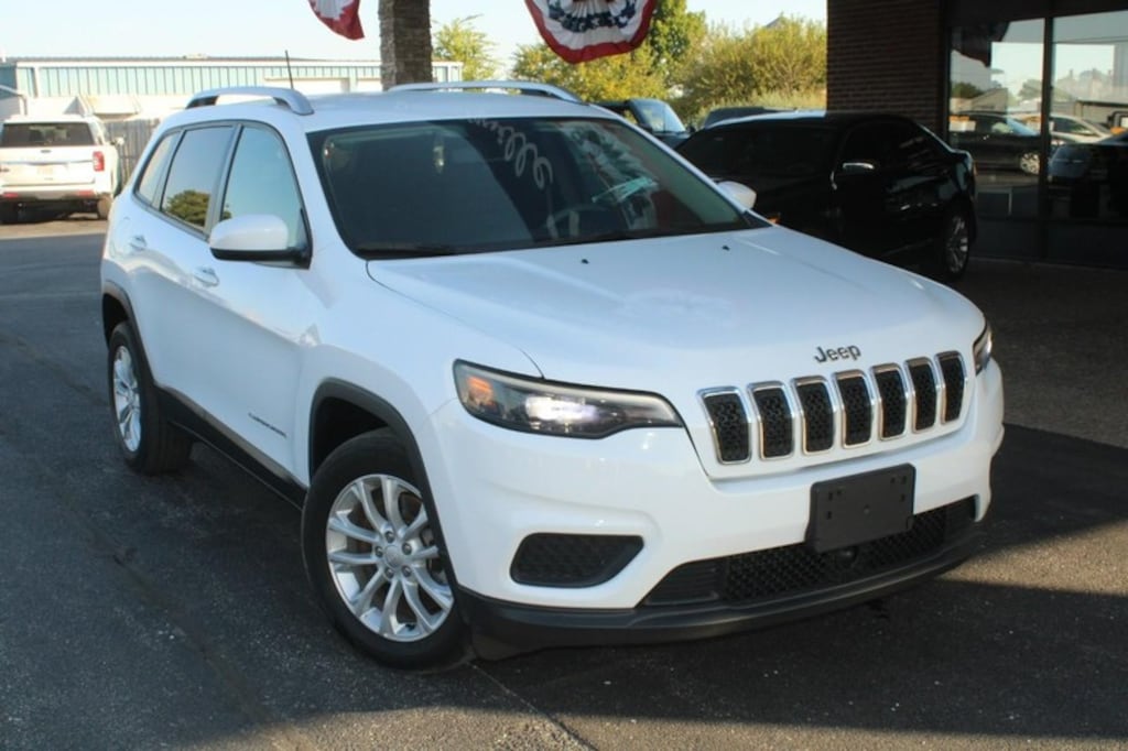 Used 2021 Jeep Cherokee Latitude SUV