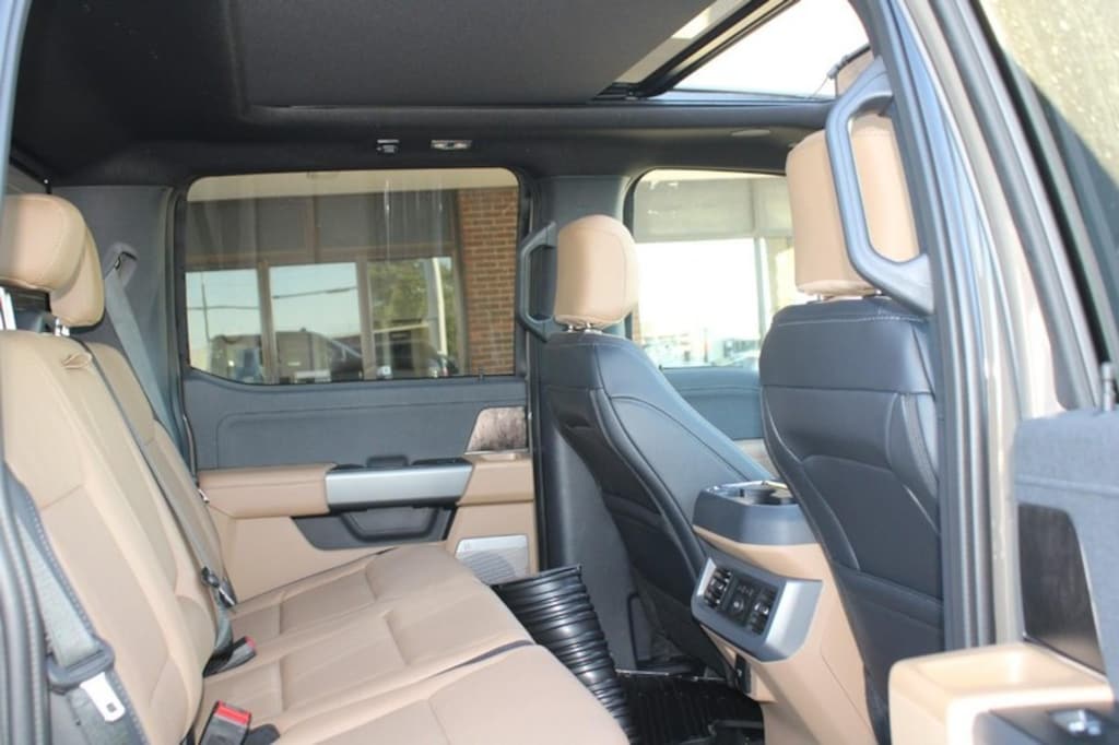 New 2026 Ford Super Duty F-250 Lariat TRUCK