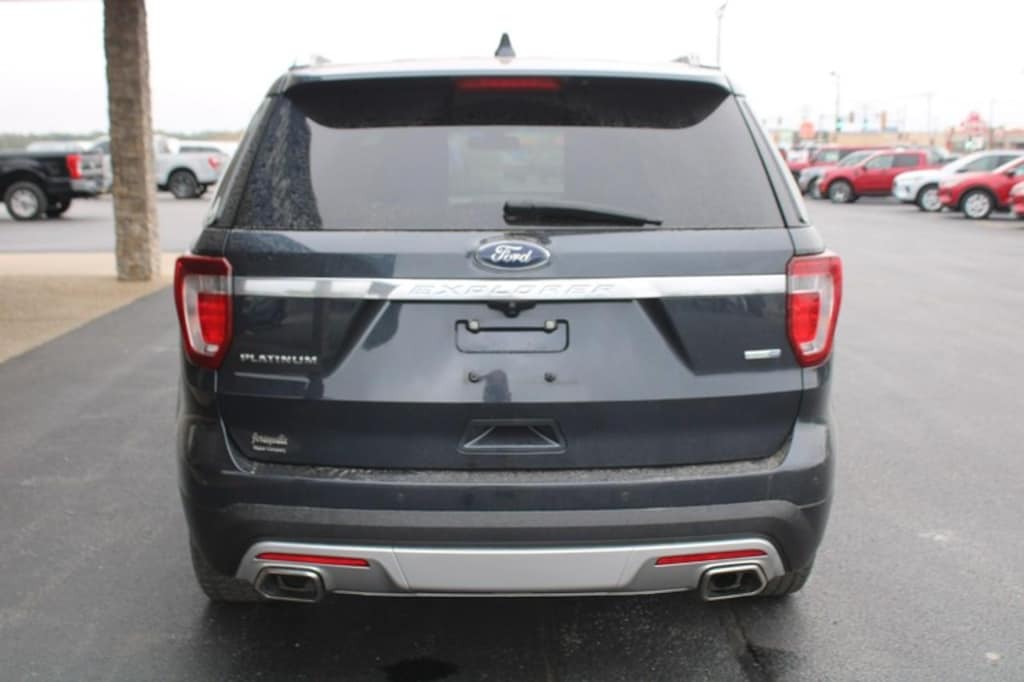 Used 2017 Ford Explorer Platinum SUV