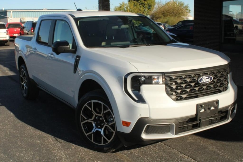 New 2025 Ford Maverick Lariat TRUCK