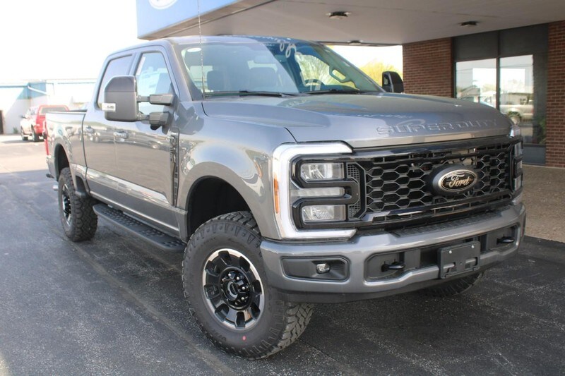 2025 Ford F-250 Lariat photo 2