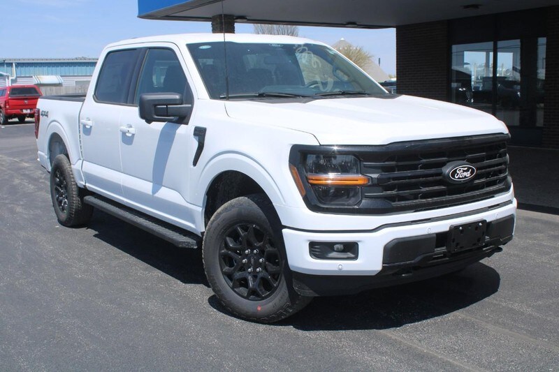 2025 Ford F-150 XLT photo 2