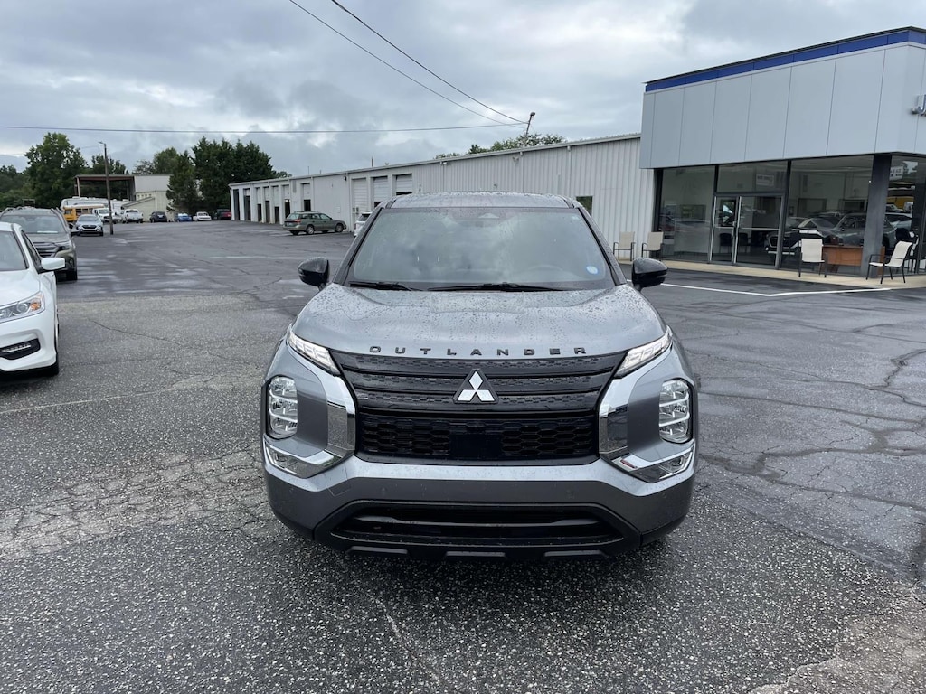 Used 2022 Mitsubishi Outlander Black Edition FWD Sport Utility