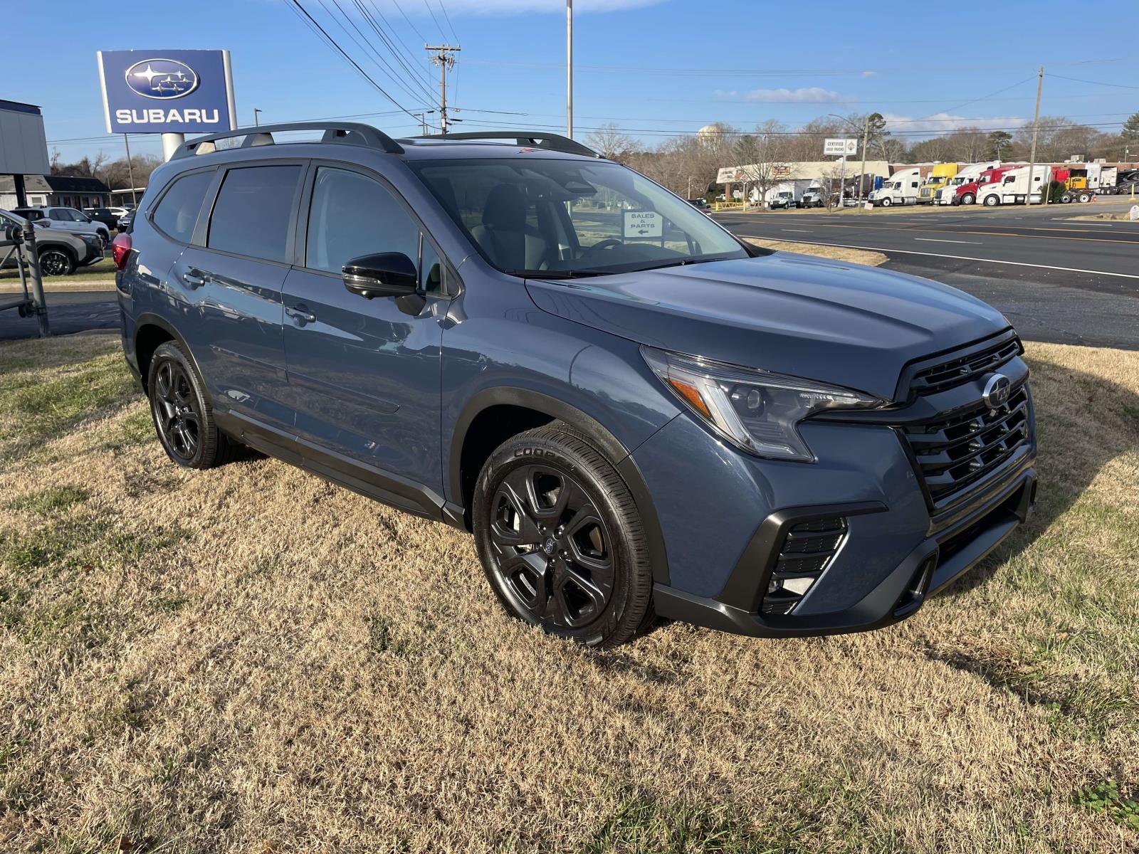 2023 Subaru Ascent Onyx Edition Limited's photo