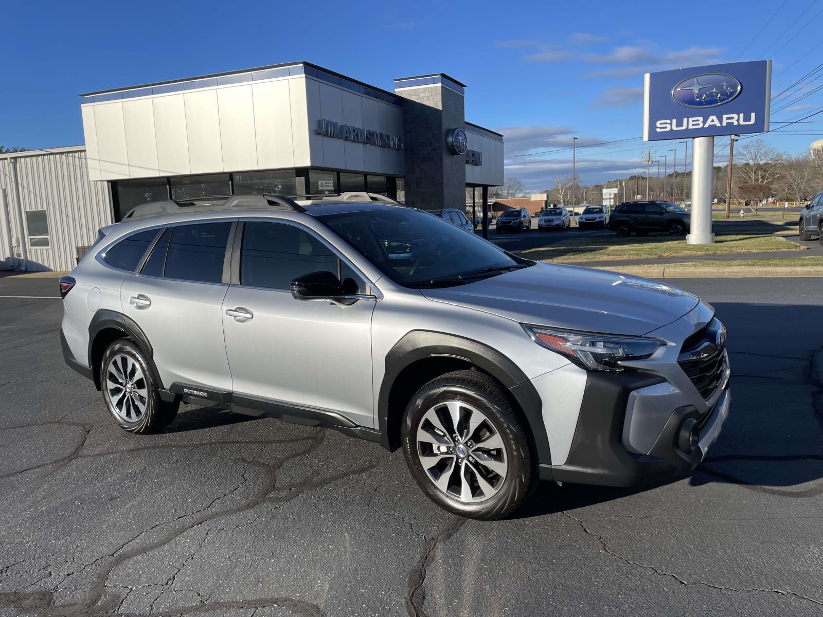 2025 Subaru Outback Limited's photo