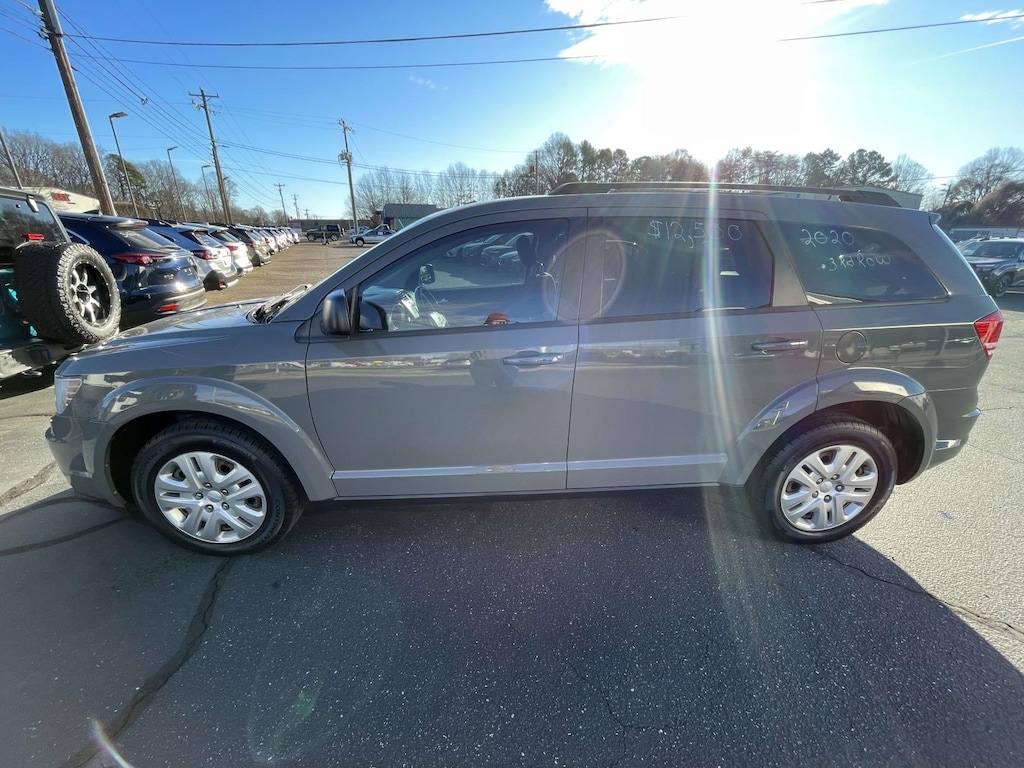 Used 2020 Dodge Journey SE Value FWD Sport Utility