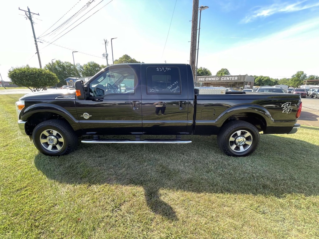 Used 2014 Ford Super Duty F-250 SRW 4WD Crew Cab 156 Lariat Crew Cab Pickup
