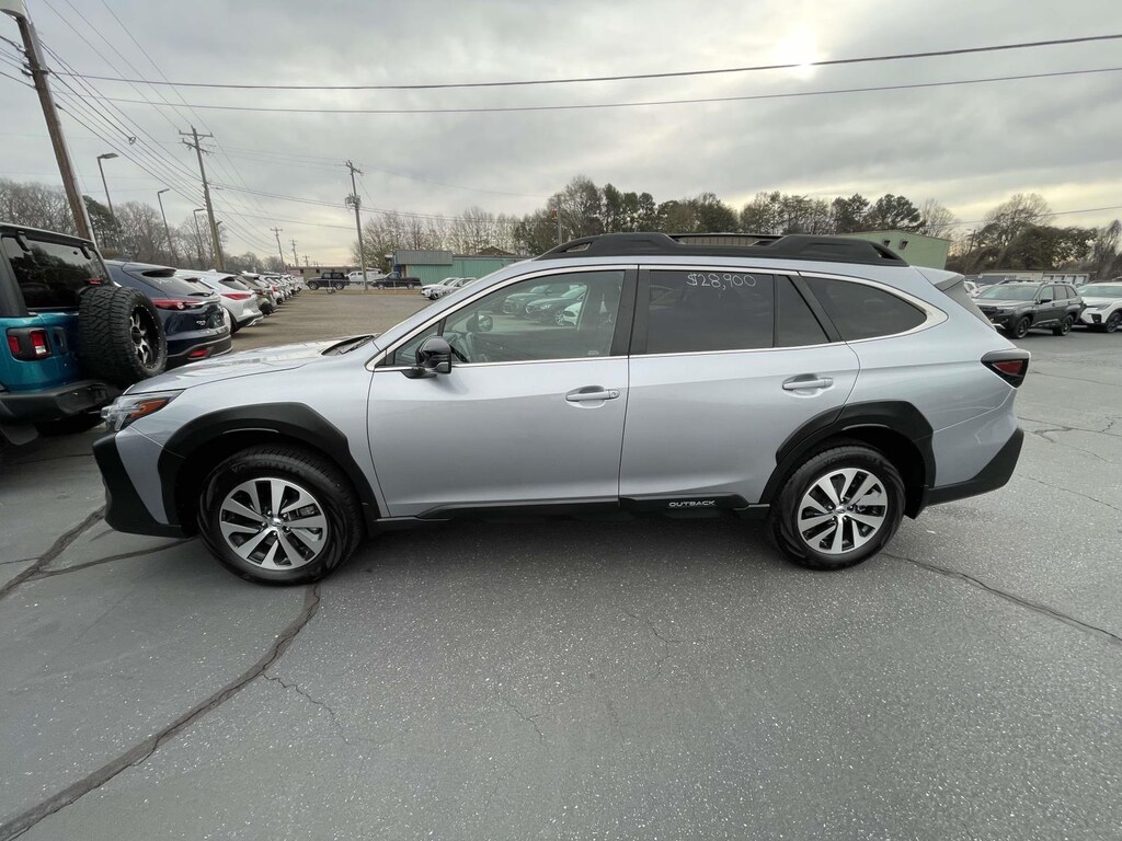 Used 2024 Subaru Outback Premium AWD Sport Utility