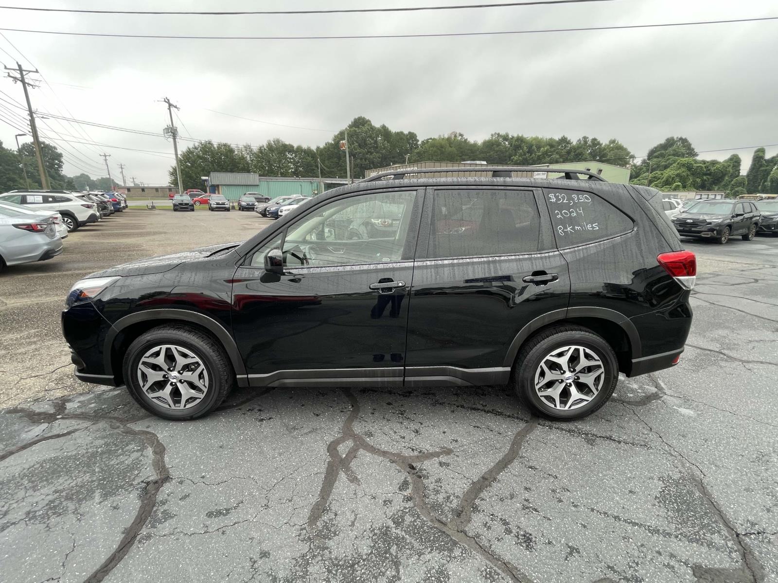 2024 Subaru Forester Premium photo 4